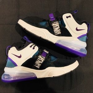 Nike Air Force 270 “Carnivore”